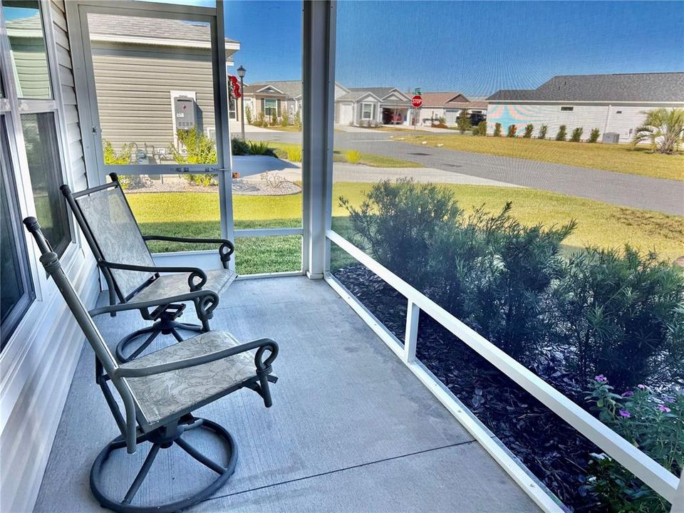 На продажу: $255,900 (2 спален, 2 ванн, 963 Квадратных фут)