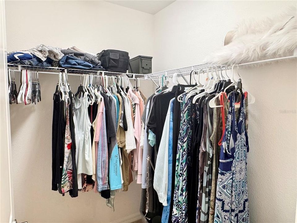 На продажу: $255,900 (2 спален, 2 ванн, 963 Квадратных фут)