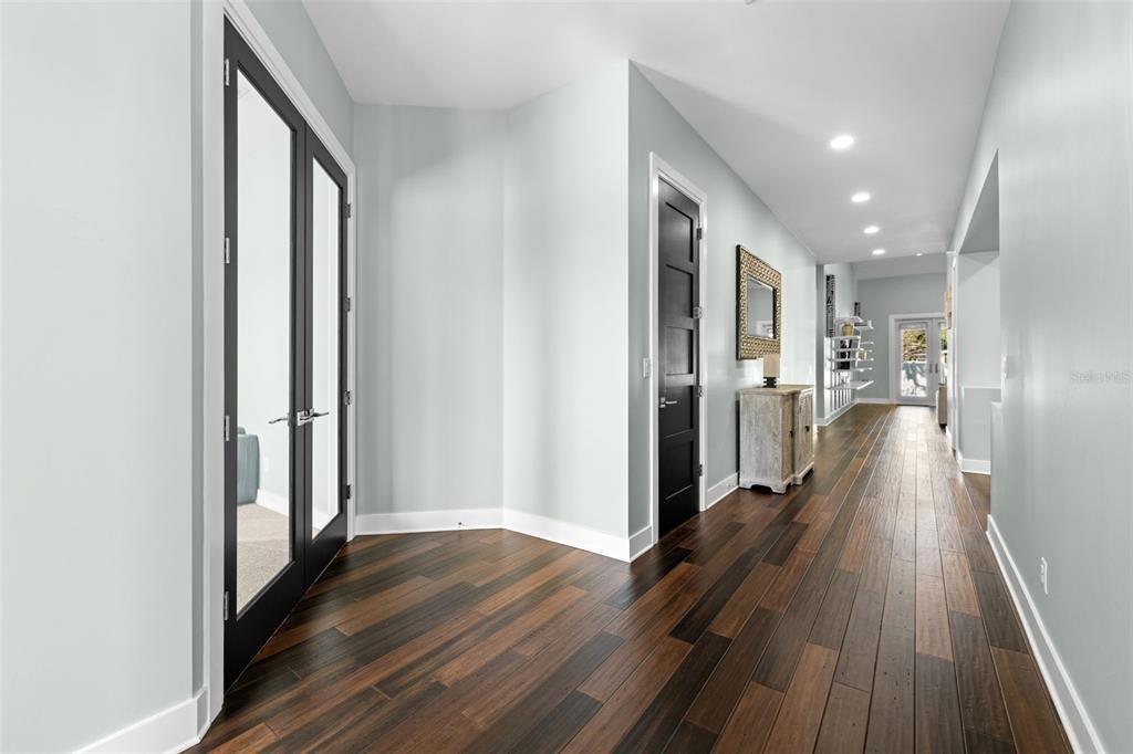 На продажу: $899,999 (4 спален, 3 ванн, 3040 Квадратных фут)