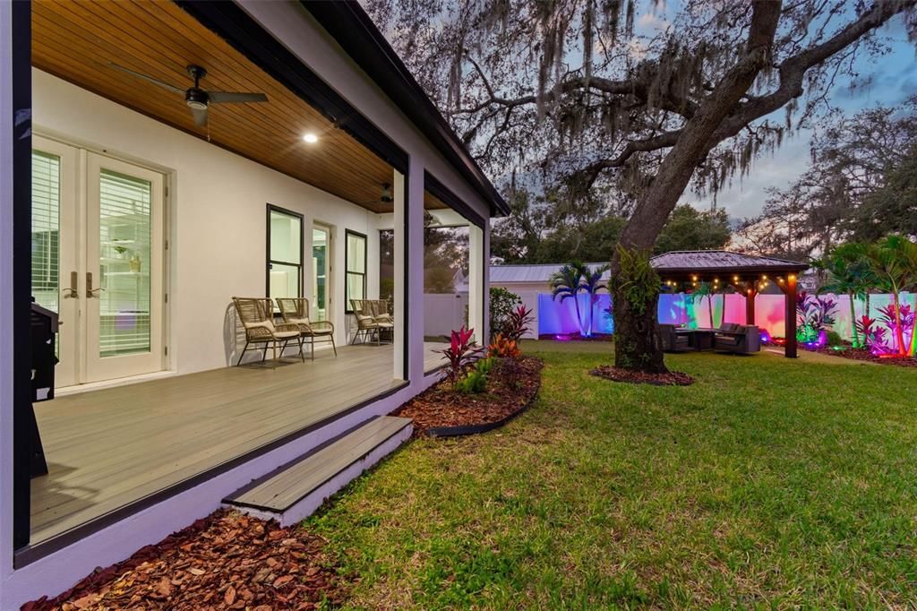 На продажу: $899,999 (4 спален, 3 ванн, 3040 Квадратных фут)