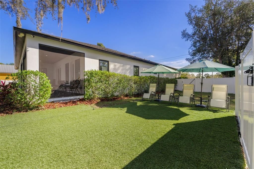 На продажу: $899,999 (4 спален, 3 ванн, 3040 Квадратных фут)