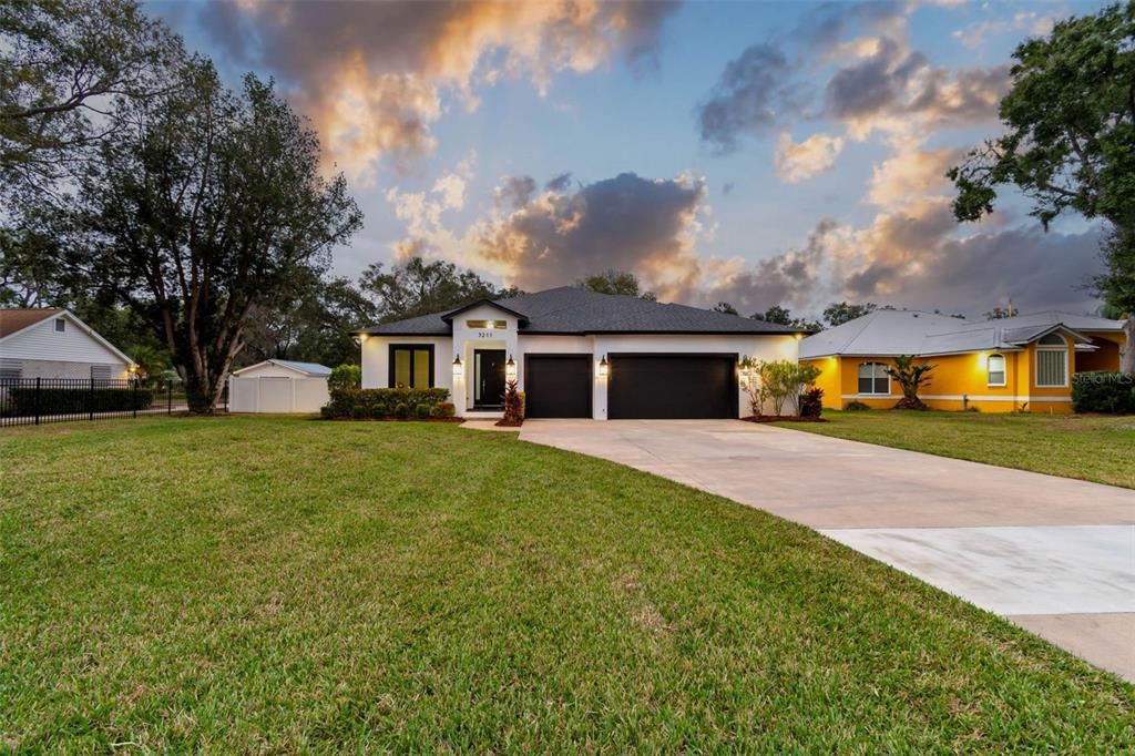 На продажу: $899,999 (4 спален, 3 ванн, 3040 Квадратных фут)