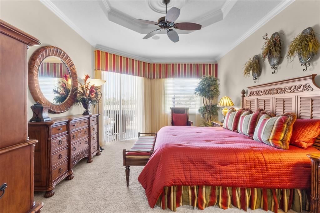 For Sale: $725,000 (3 beds, 3 baths, 2722 Square Feet)