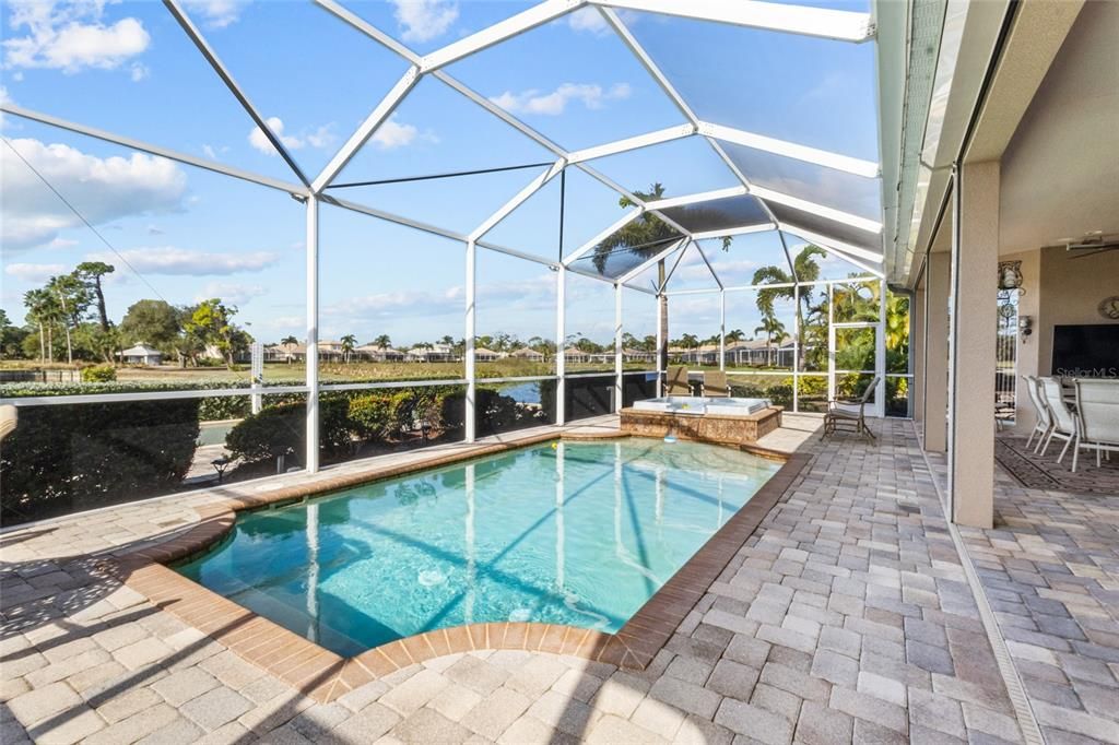 For Sale: $725,000 (3 beds, 3 baths, 2722 Square Feet)