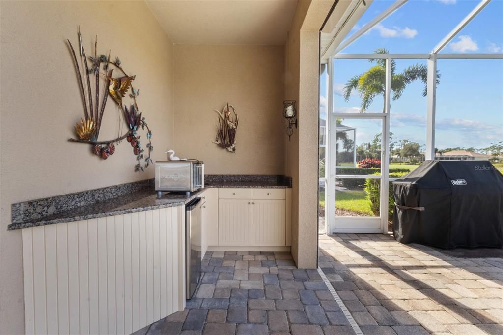 For Sale: $725,000 (3 beds, 3 baths, 2722 Square Feet)