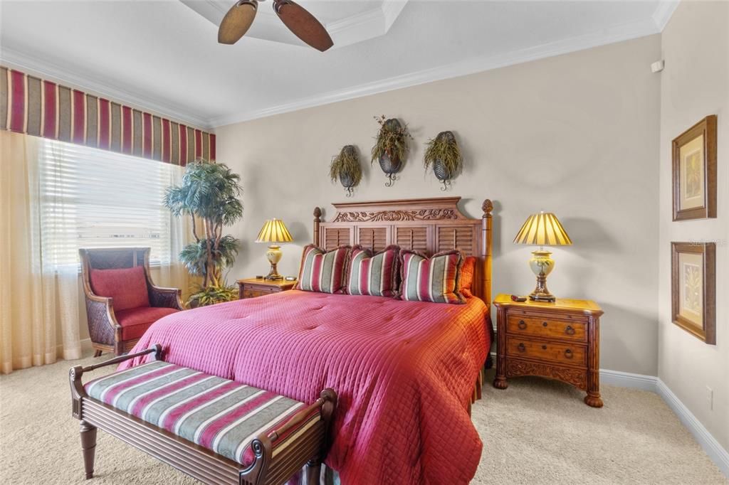 For Sale: $725,000 (3 beds, 3 baths, 2722 Square Feet)