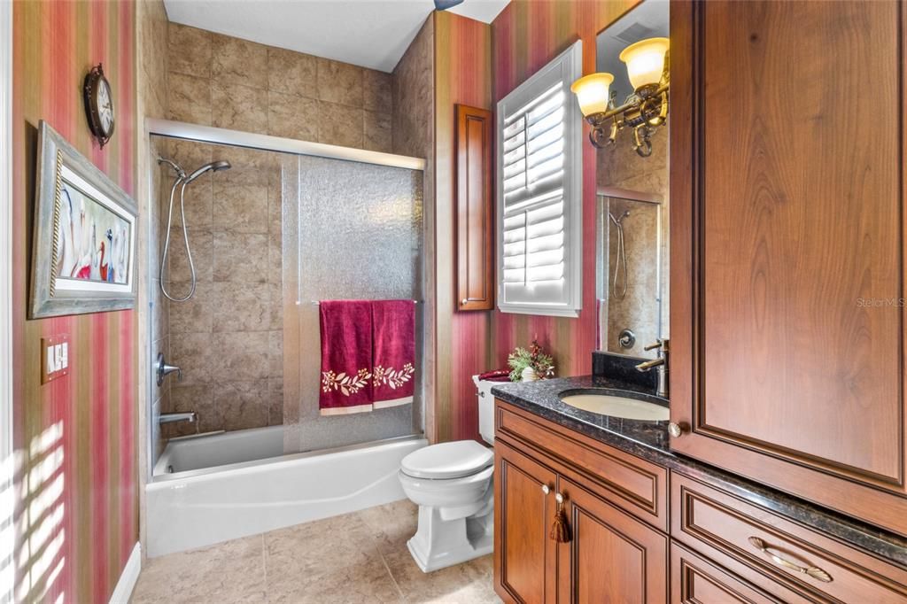 For Sale: $725,000 (3 beds, 3 baths, 2722 Square Feet)