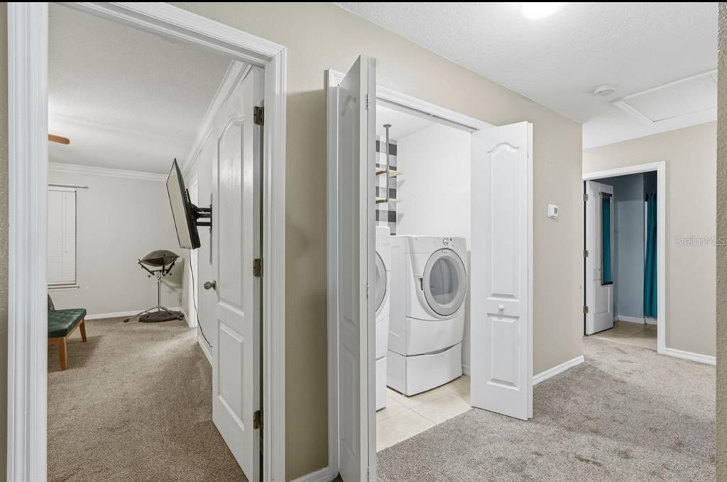 待售: $365,000 (4 贝兹, 2 浴室, 2159 平方英尺)