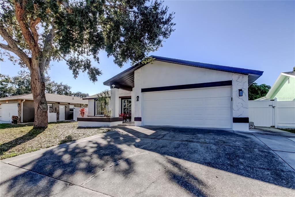 For Sale: $625,000 (4 beds, 2 baths, 1780 Square Feet)