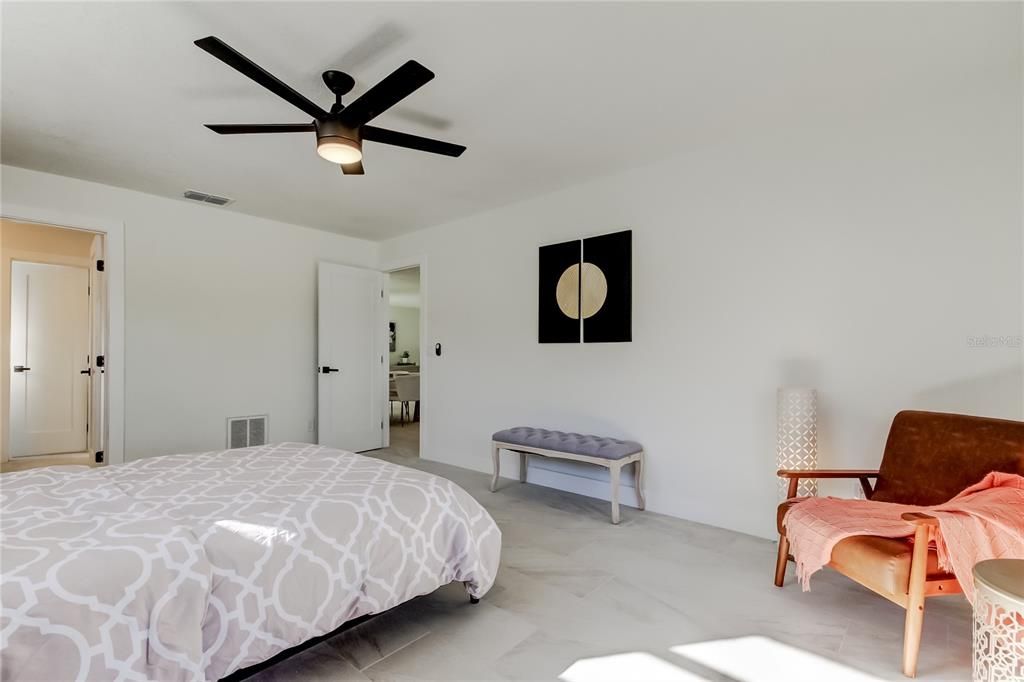 For Sale: $625,000 (4 beds, 2 baths, 1780 Square Feet)