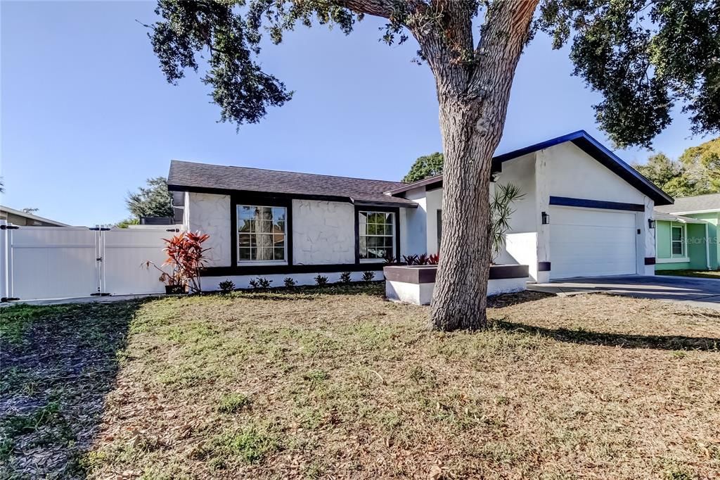 For Sale: $625,000 (4 beds, 2 baths, 1780 Square Feet)