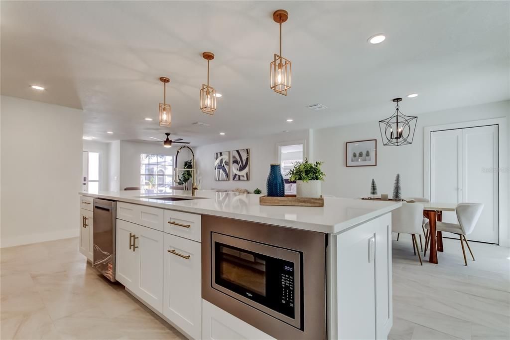 For Sale: $625,000 (4 beds, 2 baths, 1780 Square Feet)