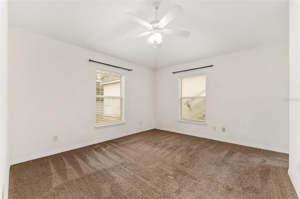 For Sale: $475,000 (6 beds, 0 baths, 2676 Square Feet)