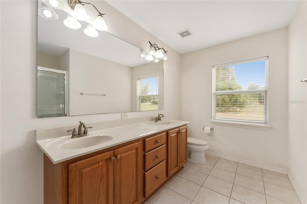 For Sale: $475,000 (6 beds, 0 baths, 2676 Square Feet)