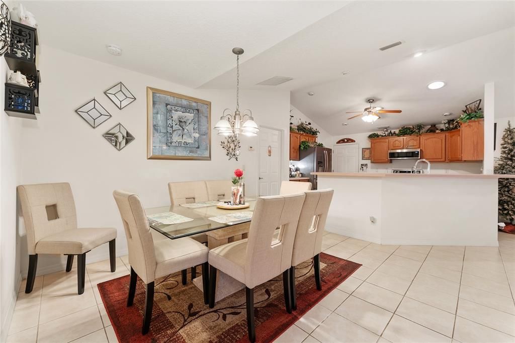 For Sale: $475,000 (6 beds, 0 baths, 2676 Square Feet)