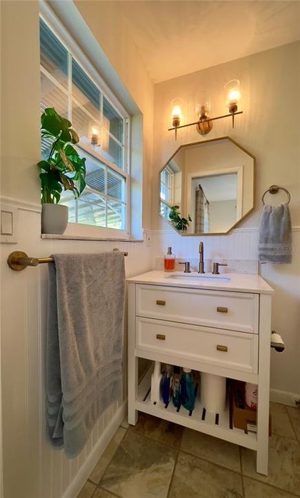 For Sale: $1,250,000 (3 beds, 2 baths, 1212 Square Feet)