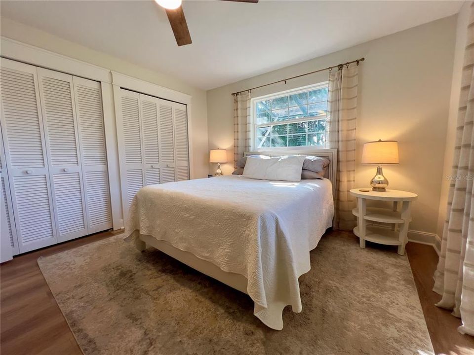 For Sale: $1,250,000 (3 beds, 2 baths, 1212 Square Feet)