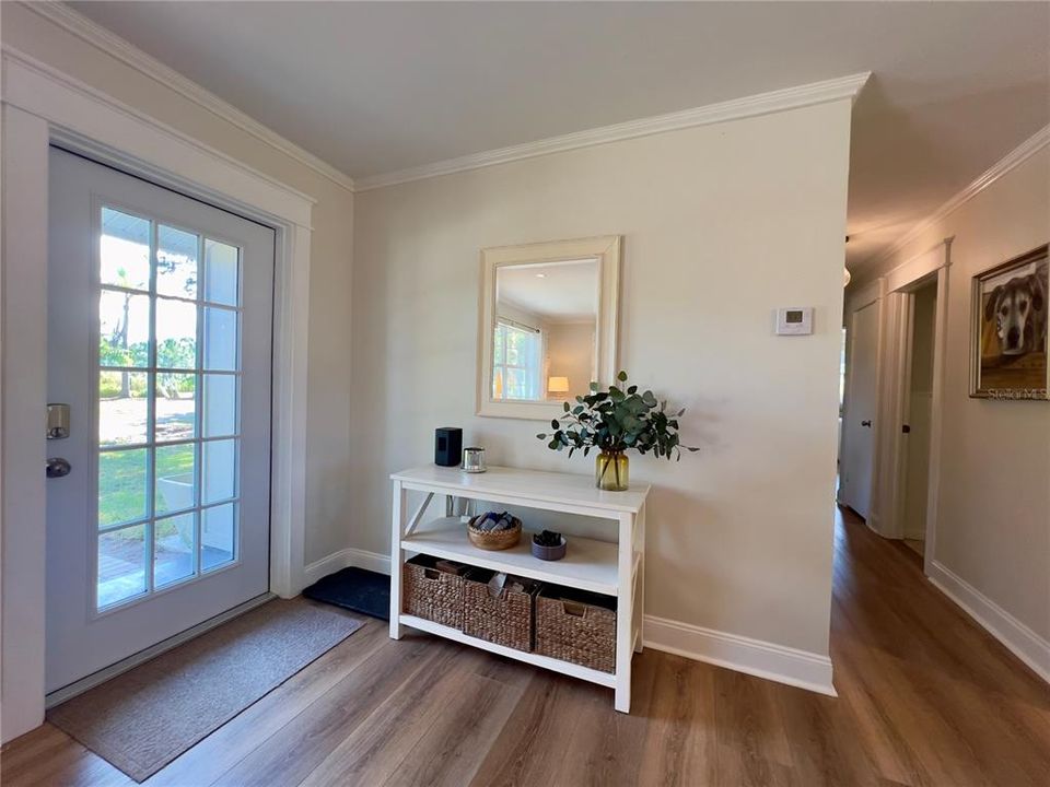 For Sale: $1,250,000 (3 beds, 2 baths, 1212 Square Feet)