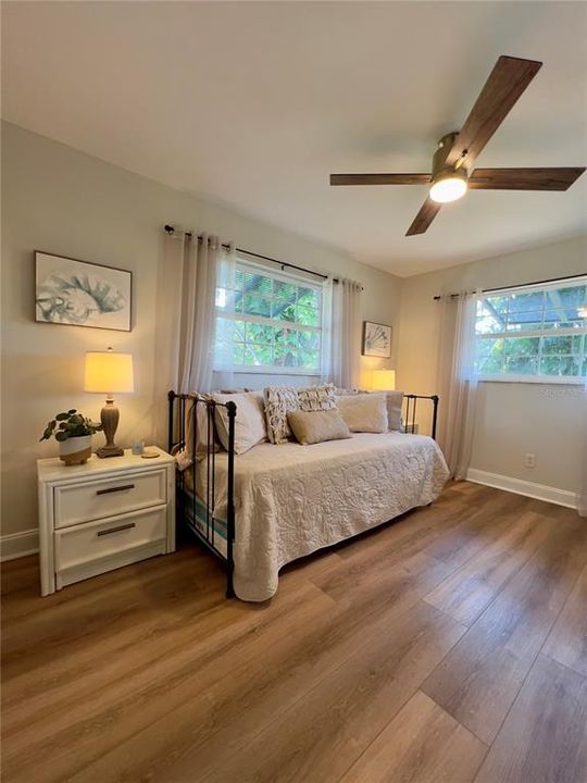 For Sale: $1,250,000 (3 beds, 2 baths, 1212 Square Feet)