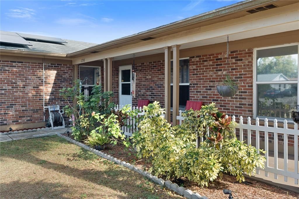 For Sale: $254,900 (3 beds, 2 baths, 1489 Square Feet)