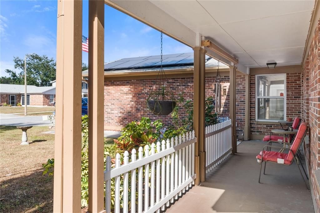 For Sale: $254,900 (3 beds, 2 baths, 1489 Square Feet)