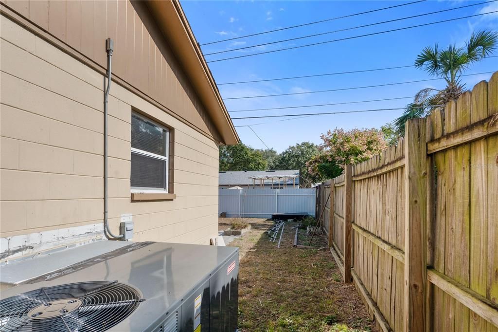 For Sale: $254,900 (3 beds, 2 baths, 1489 Square Feet)