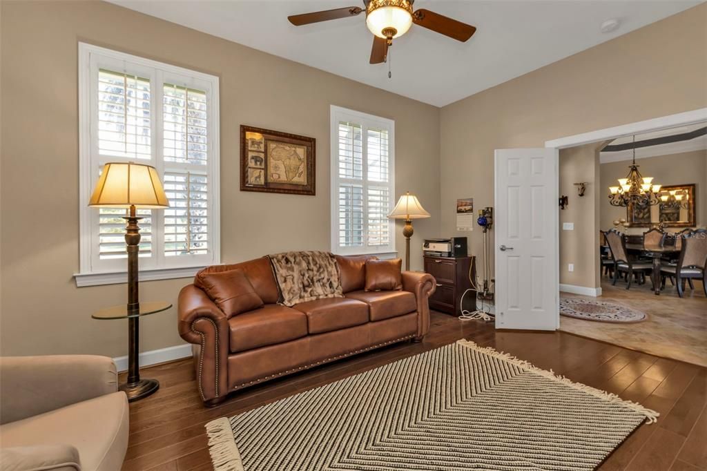 待售: $849,900 (3 贝兹, 3 浴室, 2430 平方英尺)