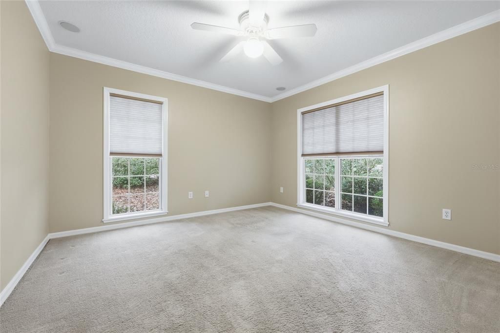 Под контрактом: $399,900 (3 спален, 3 ванн, 1866 Квадратных фут)