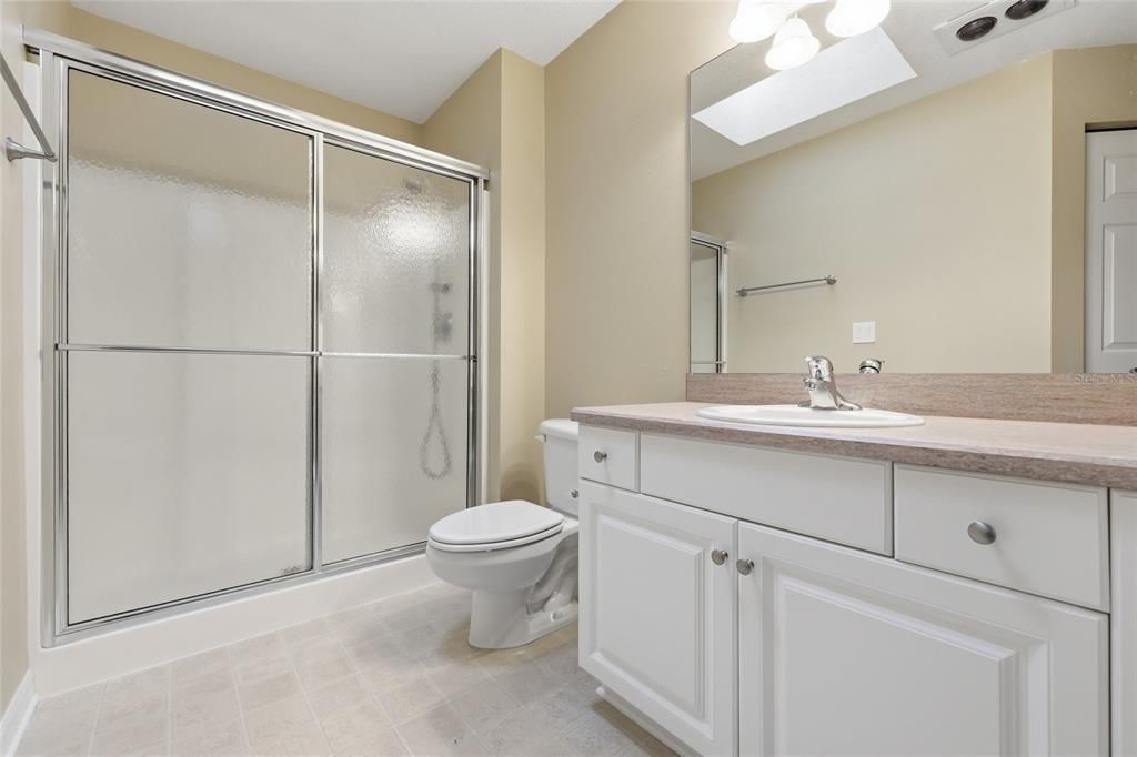 Под контрактом: $399,900 (3 спален, 3 ванн, 1866 Квадратных фут)