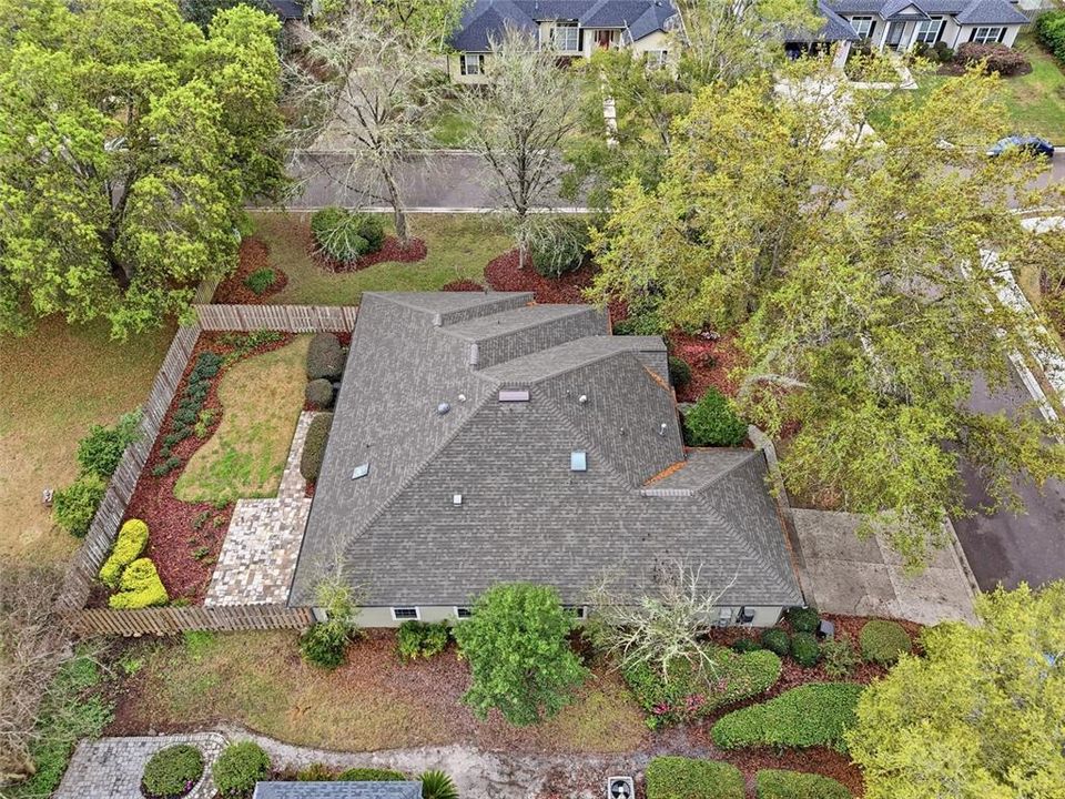 Под контрактом: $399,900 (3 спален, 3 ванн, 1866 Квадратных фут)