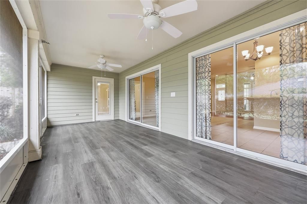 Под контрактом: $399,900 (3 спален, 3 ванн, 1866 Квадратных фут)