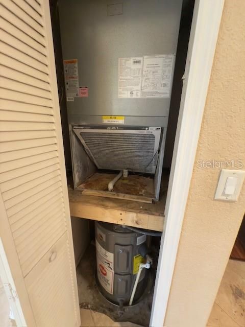 待售: $179,000 (2 贝兹, 2 浴室, 1084 平方英尺)