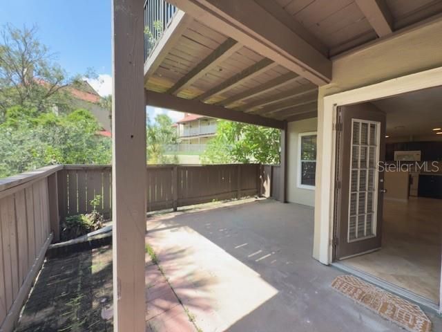 待售: $179,000 (2 贝兹, 2 浴室, 1084 平方英尺)