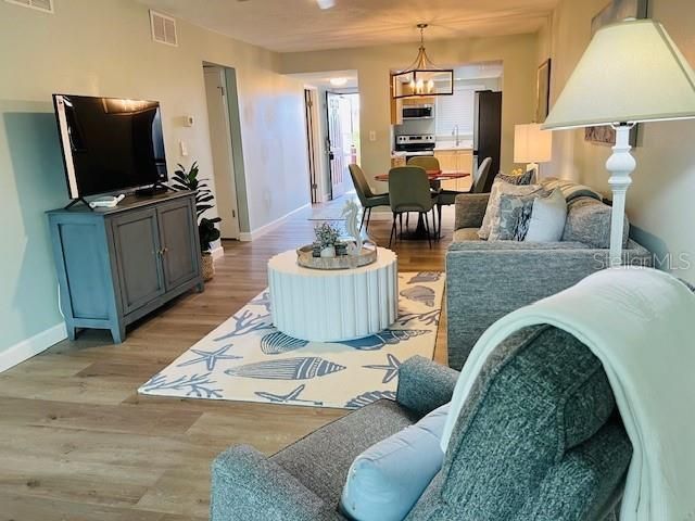 For Rent: $1,500 (2 beds, 1 baths, 1196 Square Feet)