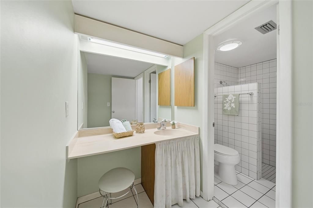 На продажу: $405,000 (3 спален, 2 ванн, 1752 Квадратных фут)