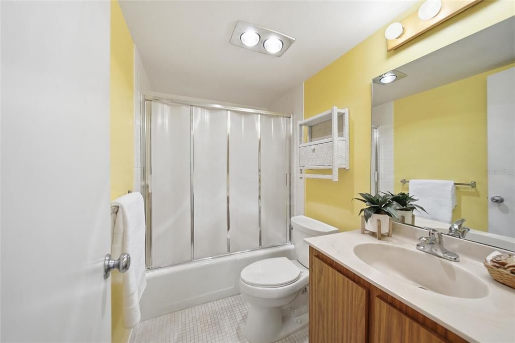 На продажу: $405,000 (3 спален, 2 ванн, 1752 Квадратных фут)