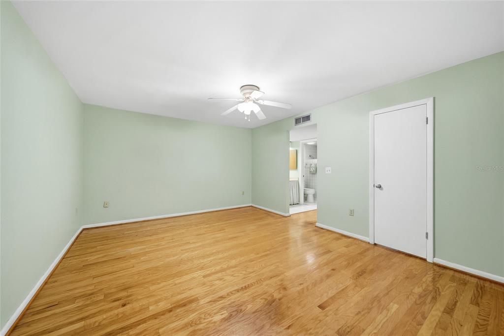 На продажу: $405,000 (3 спален, 2 ванн, 1752 Квадратных фут)