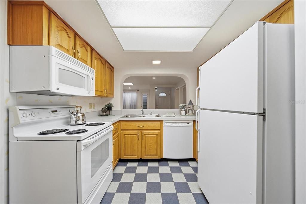 На продажу: $405,000 (3 спален, 2 ванн, 1752 Квадратных фут)