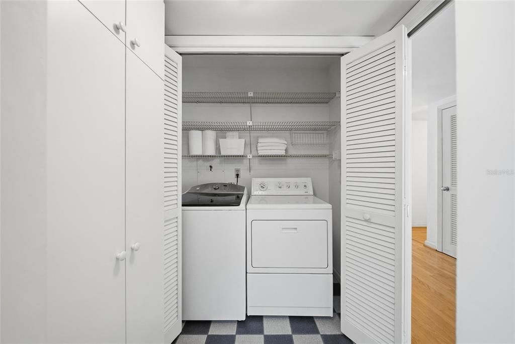 На продажу: $405,000 (3 спален, 2 ванн, 1752 Квадратных фут)