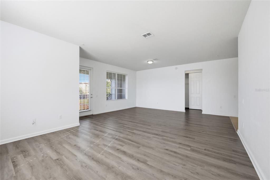 En Renta: $2,400 (3 camas, 2 baños, 2129 Pies cuadrados)