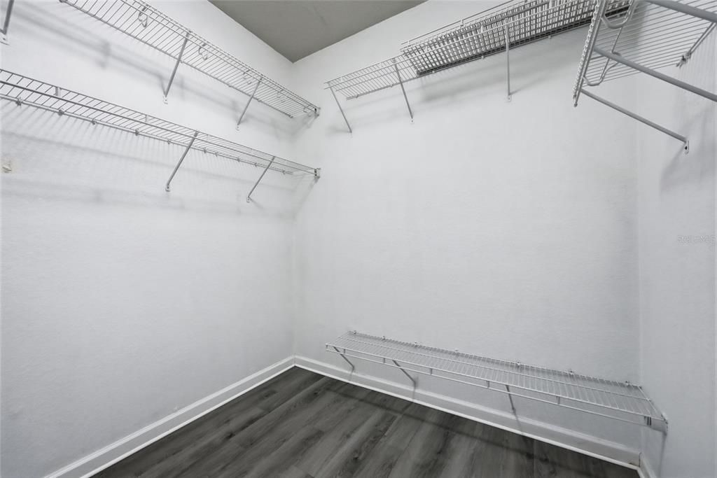 En Renta: $2,400 (3 camas, 2 baños, 2129 Pies cuadrados)