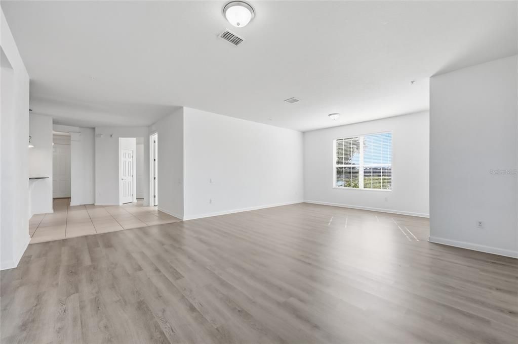 En Renta: $2,400 (3 camas, 2 baños, 2129 Pies cuadrados)