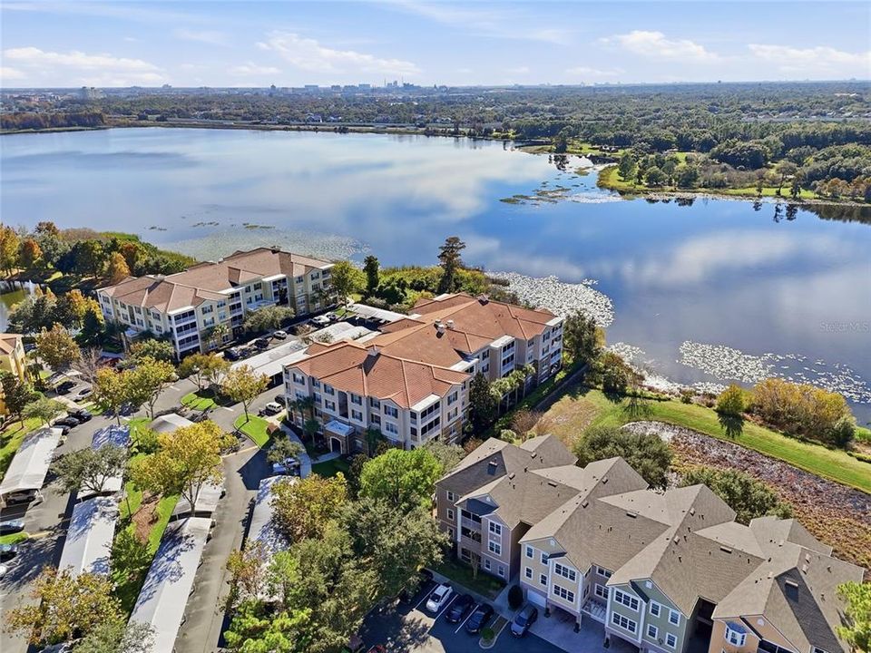 En Renta: $2,400 (3 camas, 2 baños, 2129 Pies cuadrados)