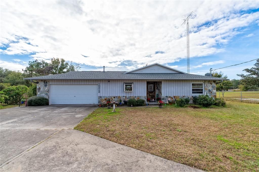 На продажу: $215,000 (2 спален, 2 ванн, 1452 Квадратных фут)