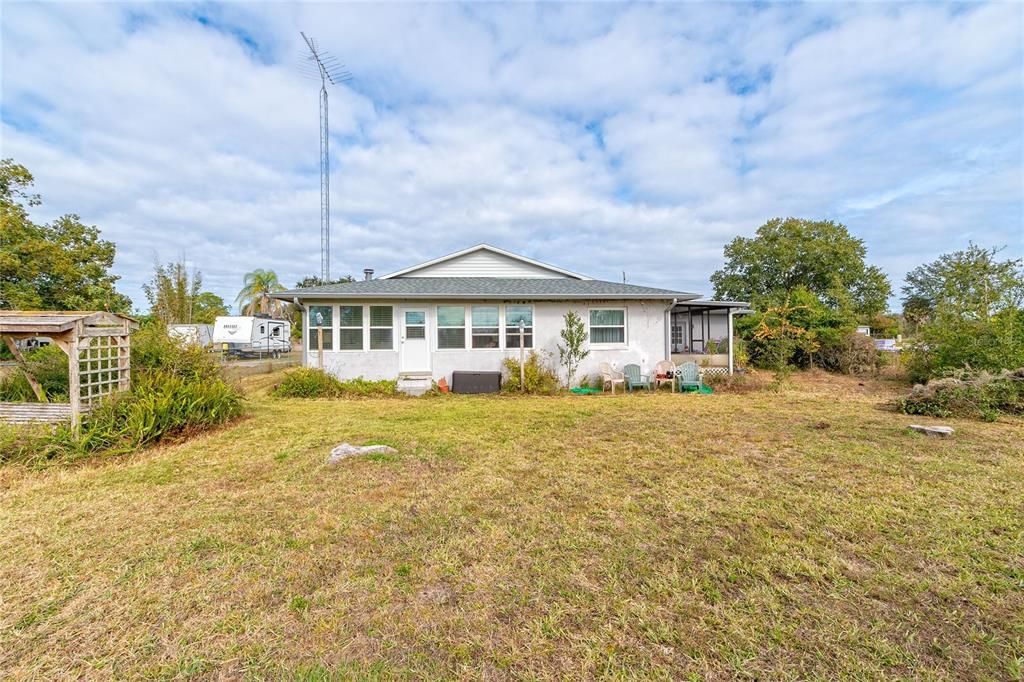 На продажу: $215,000 (2 спален, 2 ванн, 1452 Квадратных фут)