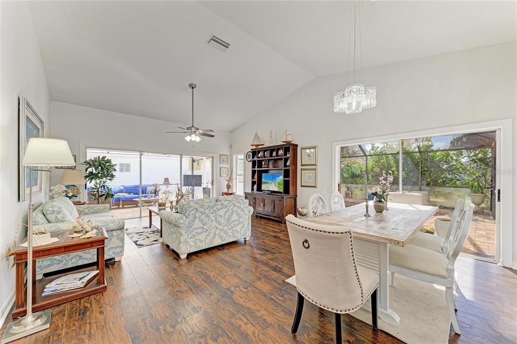 For Sale: $465,000 (3 beds, 2 baths, 1822 Square Feet)