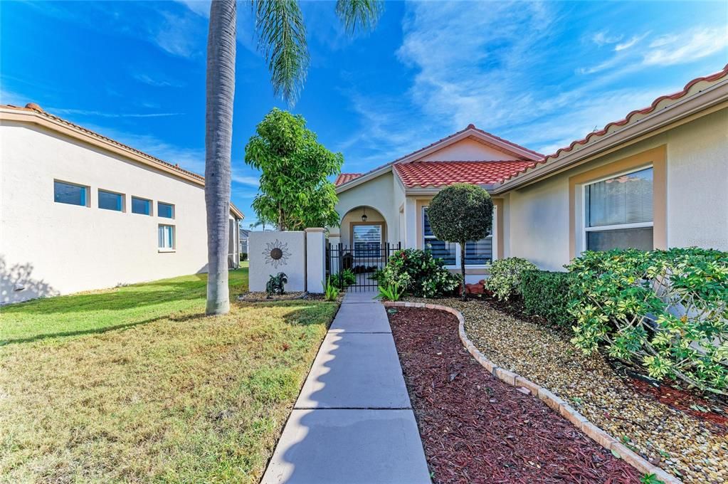 For Sale: $465,000 (3 beds, 2 baths, 1822 Square Feet)