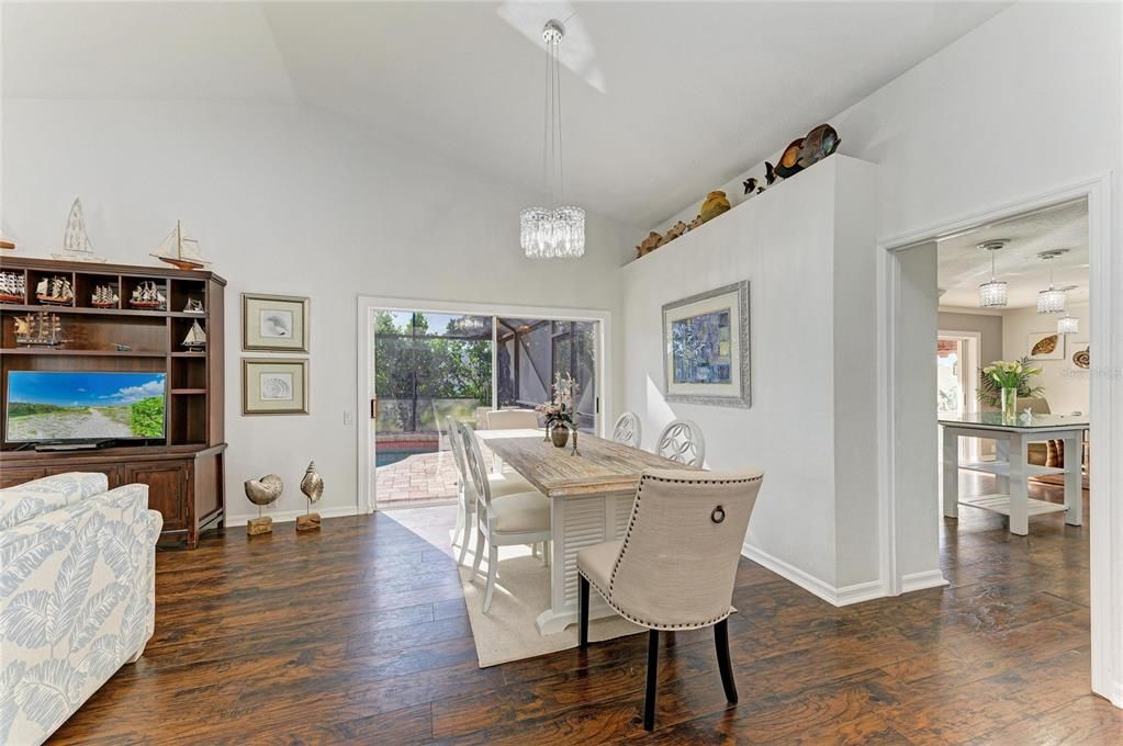 For Sale: $465,000 (3 beds, 2 baths, 1822 Square Feet)