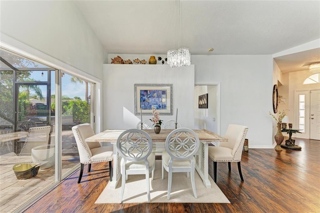 For Sale: $465,000 (3 beds, 2 baths, 1822 Square Feet)