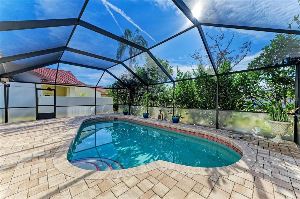 For Sale: $465,000 (3 beds, 2 baths, 1822 Square Feet)